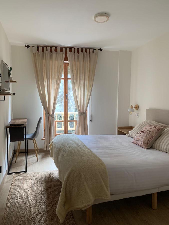 Pension Cantabrico Navia Bagian luar foto